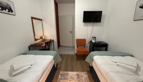 Twin Room with Private Bathroom