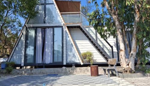 Mixed Dormitory Room