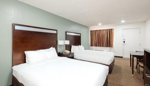 Queen Room with Two Queen Beds - Non-Smoking