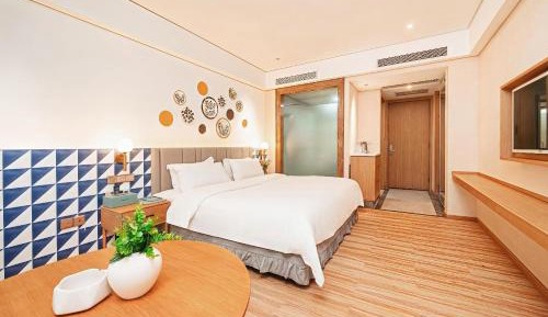 Deluxe Double Room with Shower