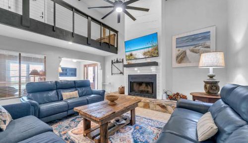 Six-Bedroom Holiday Home