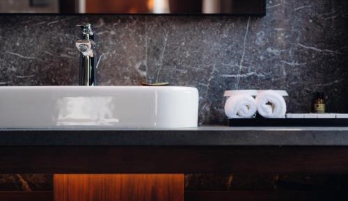 Family Room with Mountain View