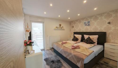 One-Bedroom Apartment with Terrace