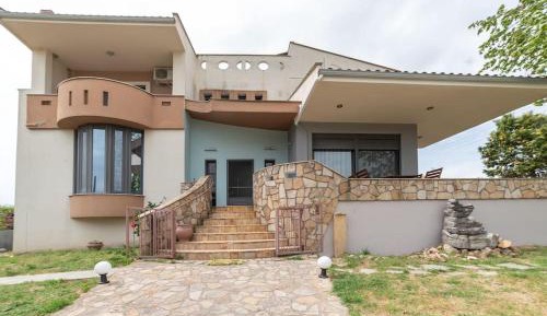 One-Bedroom Villa