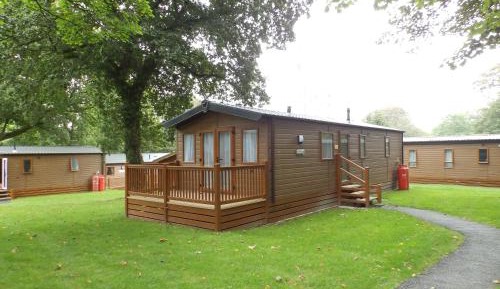 2 Bedroom Gold Caravan Lodge