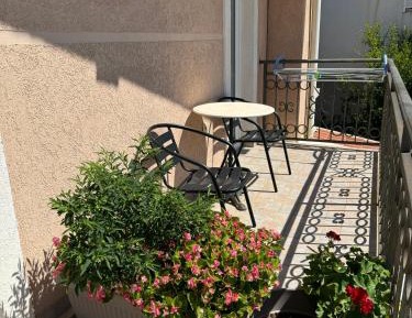 Two-Bedroom Apartment (4 Adults)