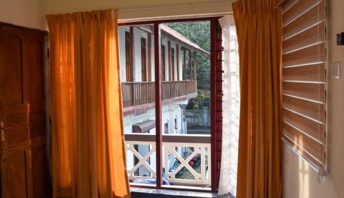 Deluxe Double Room with Extra Bed