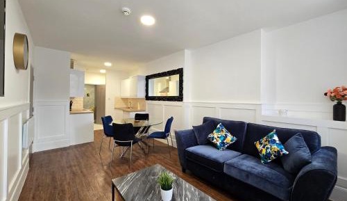 One-Bedroom Deluxe Apartment