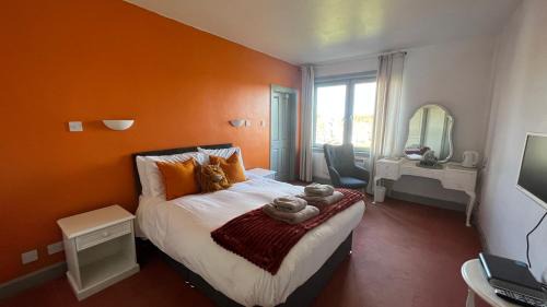 Deluxe Double Room with Shower