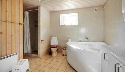 Four-Bedroom Holiday Home