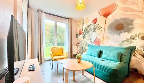 One-Bedroom Apartment with Terrace