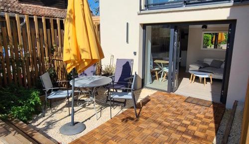 One-Bedroom Apartment with Terrace