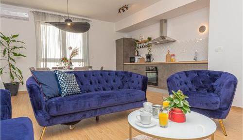 Six-Bedroom Holiday Home