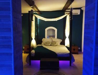 Double Room with Spa Bath