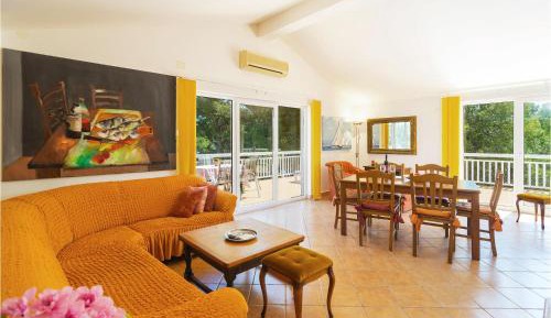 Two-Bedroom Holiday Home