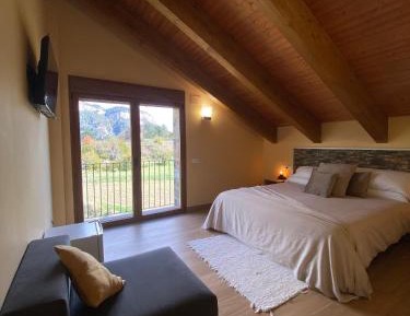 Twin Room with Mountain View