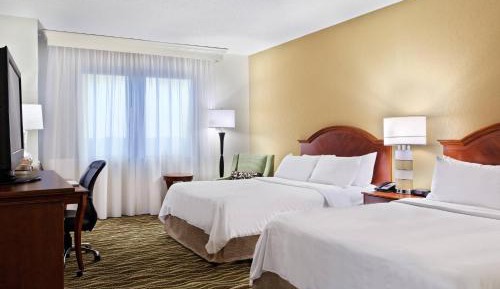 Queen Room with Two Queen Beds - M Club Level