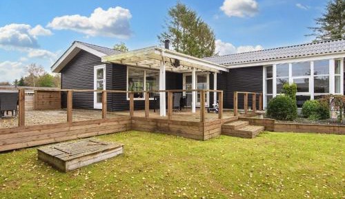 Two-Bedroom Holiday Home