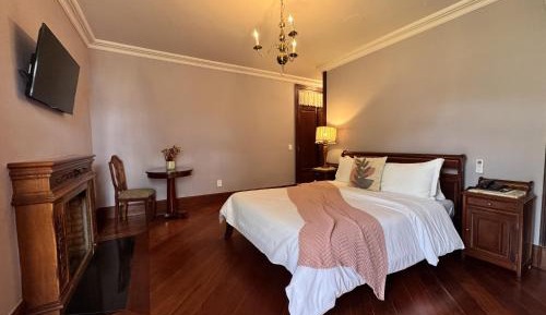 Deluxe Double Room with Bath