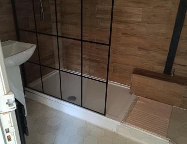 Single Room with Private External Bathroom