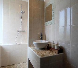 Deluxe Room 2