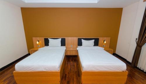 Twin Room with City View