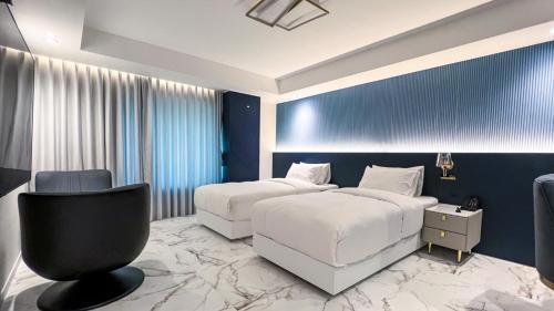 New Building - Superior Ocean View Twin Room