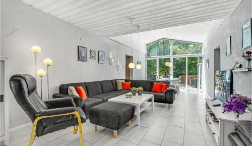 Five-Bedroom Holiday Home