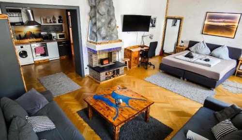 Deluxe Apartment