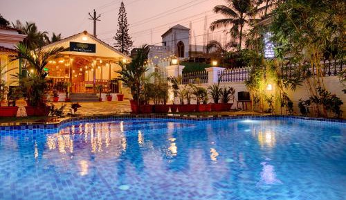 Villa with Garden View