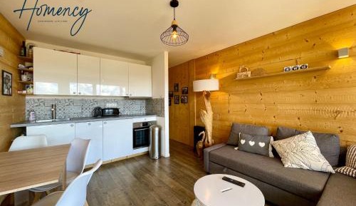 One-Bedroom Apartment with Balcony