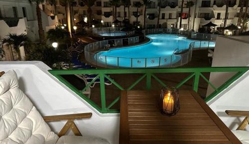 Superior One-Bedroom Apartment with Balcony