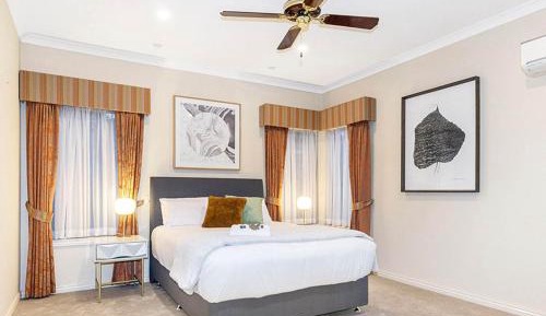 Deluxe Four-Bedroom House