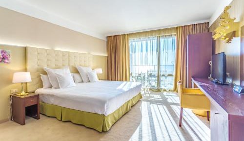 Deluxe Double Room with Sea View