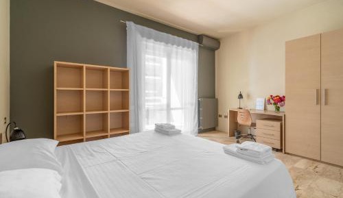 Two-Bedroom Deluxe Apartment