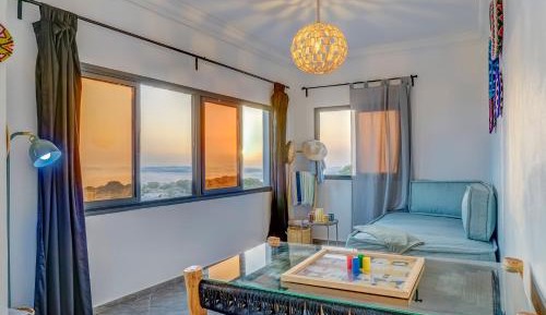 Deluxe One-Bedroom Apartment with Ocean View