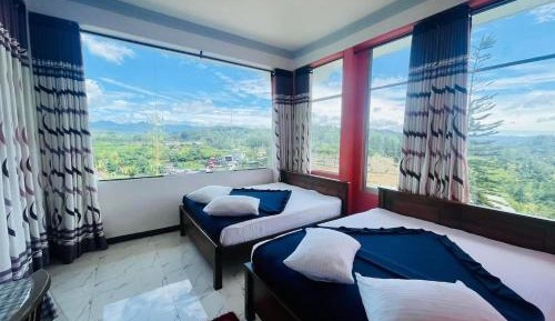 Quadruple Room with Mountain View