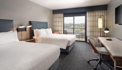 Queen Room with Two Queen Beds and Balcony