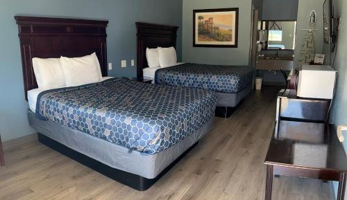 Queen Room with Two Queen Beds