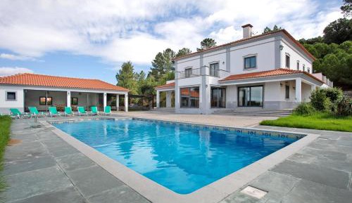 Seven-Bedroom House