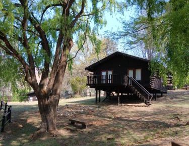 Bungalow (4-6 Sleeper)