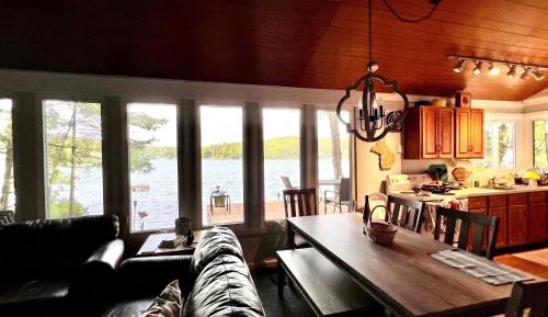 Three-Bedroom Holiday Home 