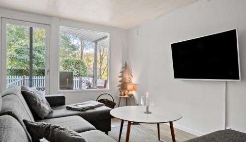 Three-Bedroom Vacation Home 