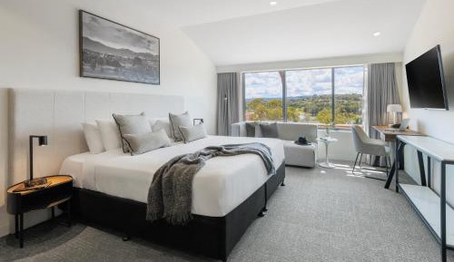 Interconnecting Studio Apartments