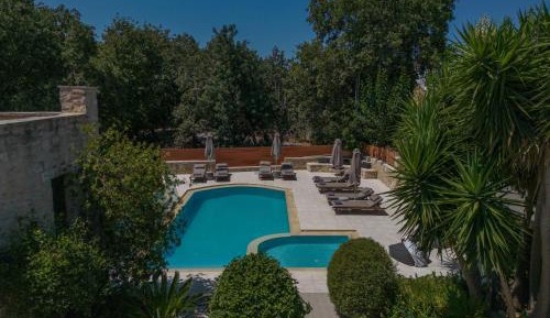 Villa with Garden View