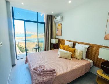 Appartement 3 Chambres avec Balcon Vue sur la Mer 1ET APT5