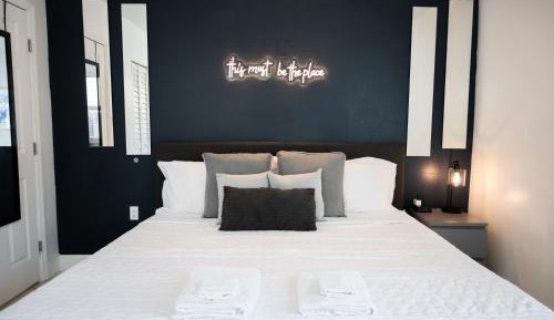 Two-Bedroom Deluxe Apartment