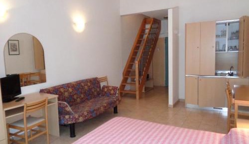 Loft (3 Adults) 