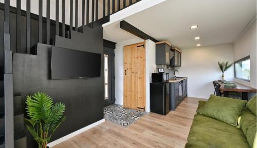 One-Bedroom Holiday Home