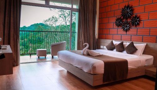 Double Room with Pool View